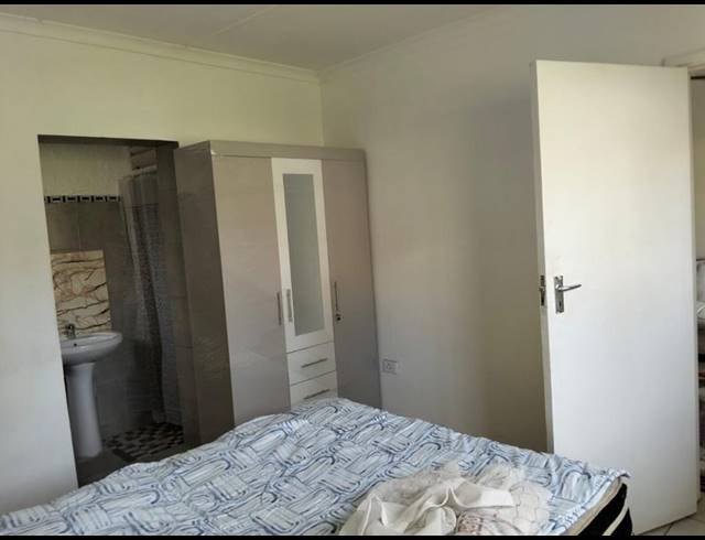 2 BEDROOM PROPERTY TO RENT IN GLEN PARK